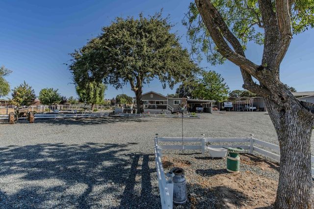 3585 Burson Rd, Burson, CA 95225