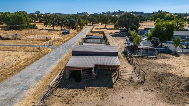3585 Burson Rd, Burson, CA 95225