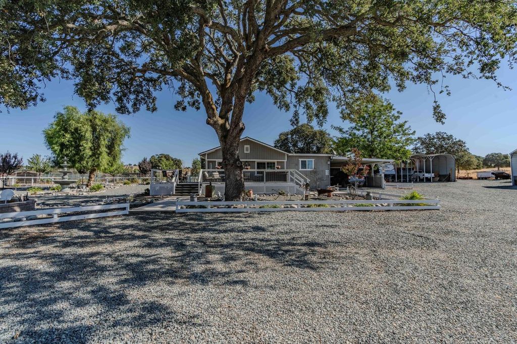 3585 Burson Rd, Burson, CA 95225