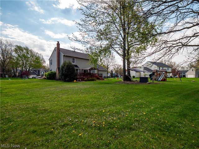 718 Wedgewood Drive, Avon Lake, OH 44012