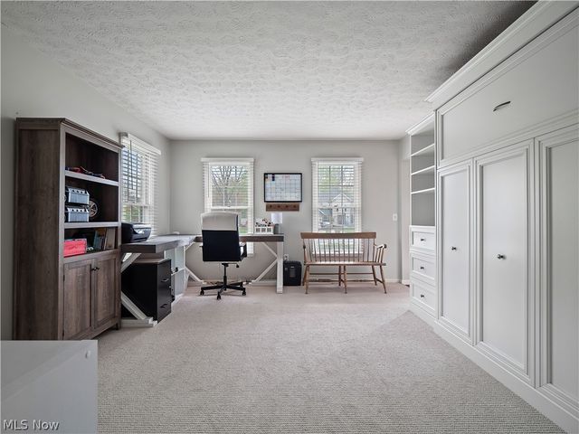 718 Wedgewood Drive, Avon Lake, OH 44012