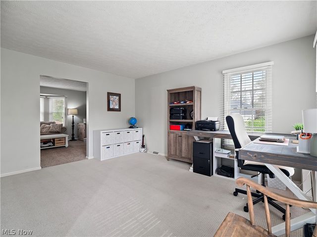718 Wedgewood Drive, Avon Lake, OH 44012