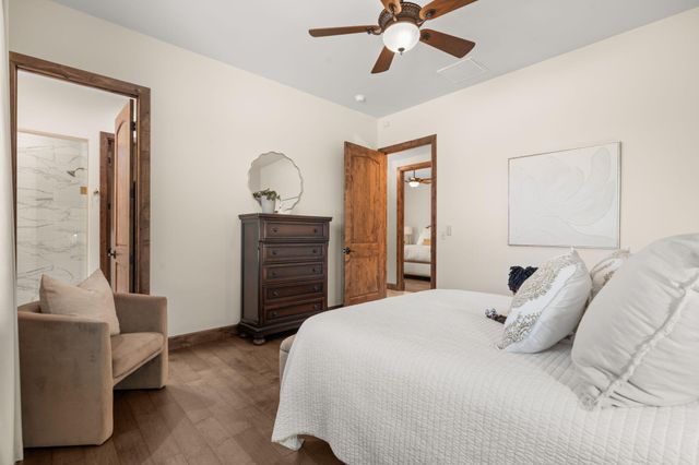 10650 SIGNAL Avenue NE, Albuquerque, NM 87122