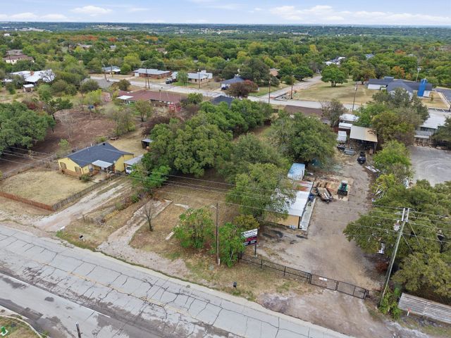 1506 W Bankhead Highway, Weatherford, TX 76086