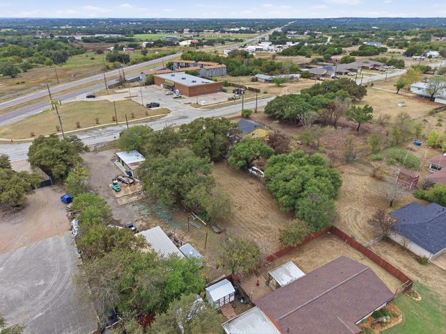 1506 W Bankhead Highway, Weatherford, TX 76086
