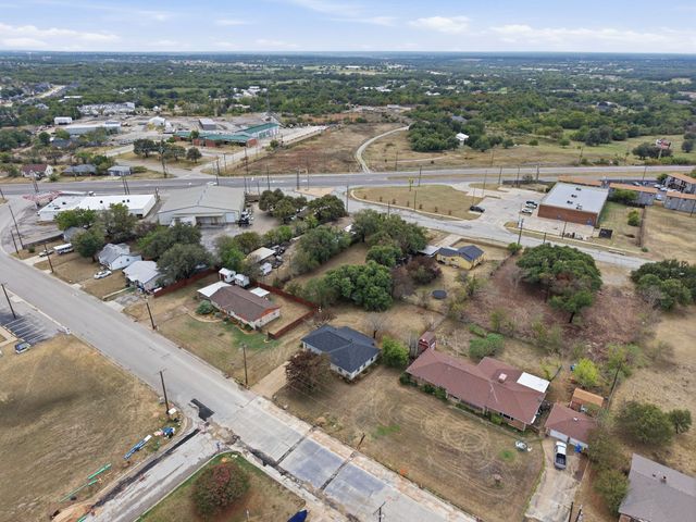 1506 W Bankhead Highway, Weatherford, TX 76086