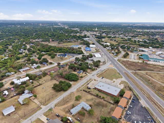 1506 W Bankhead Highway, Weatherford, TX 76086