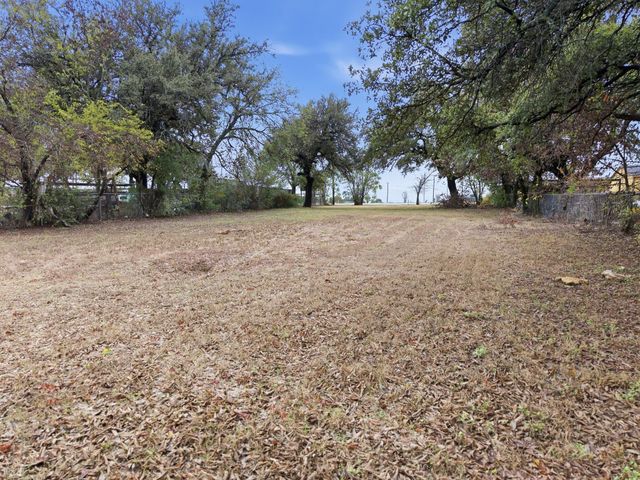 1506 W Bankhead Highway, Weatherford, TX 76086