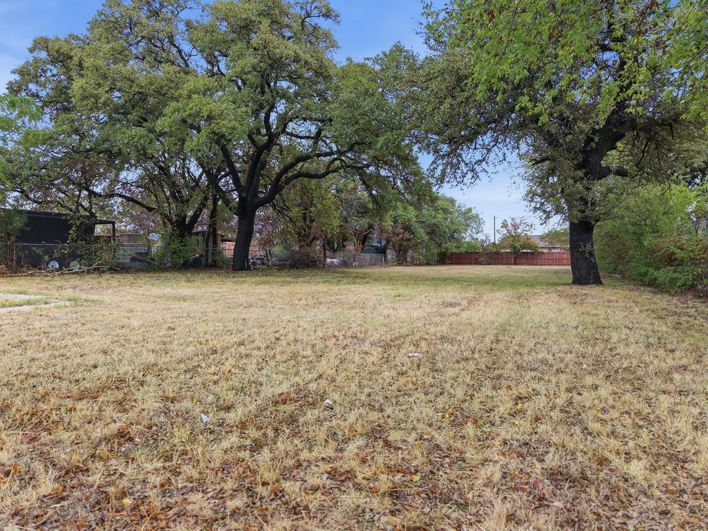 1506 W Bankhead Highway, Weatherford, TX 76086 — photo 4