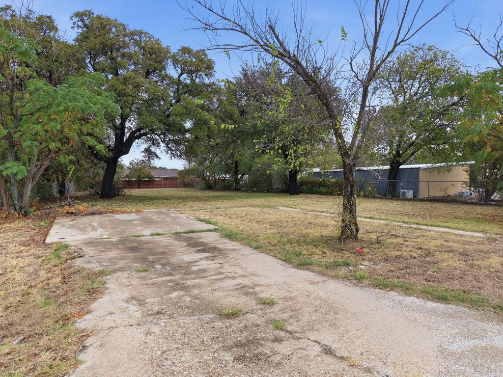 1506 W Bankhead Highway, Weatherford, TX 76086 — photo 5