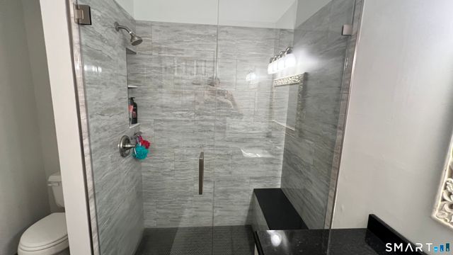 602 Longfellow Drive 602, Branford, CT 06405