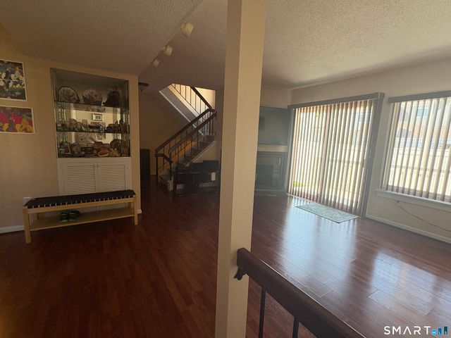 602 Longfellow Drive 602, Branford, CT 06405