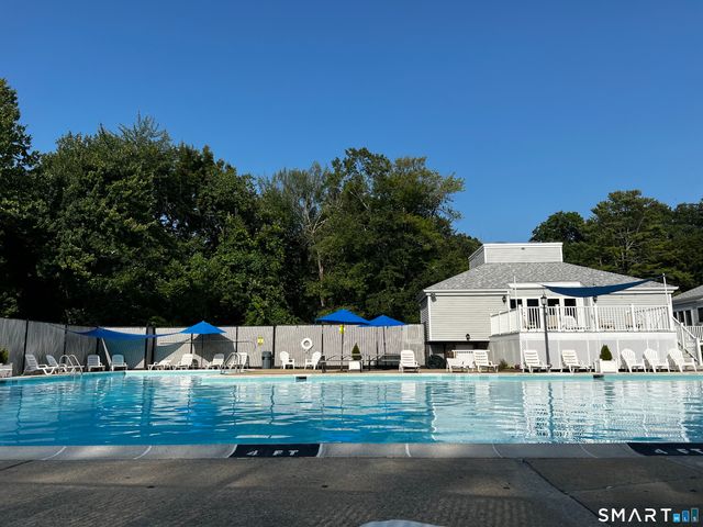 602 Longfellow Drive 602, Branford, CT 06405