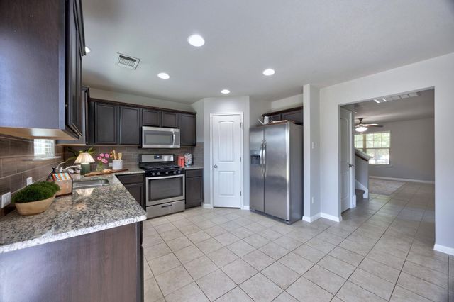444 S Brook DR, Leander, TX 78641