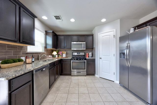 444 S Brook DR, Leander, TX 78641