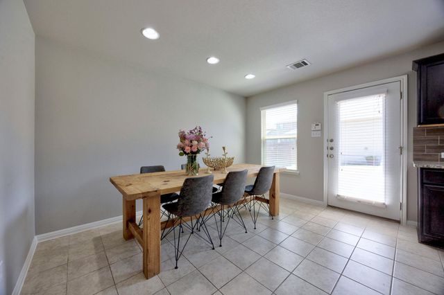 444 S Brook DR, Leander, TX 78641