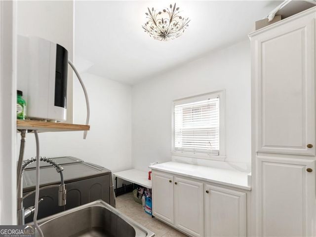 1081 Tennyson Place NE, Atlanta, GA 30319