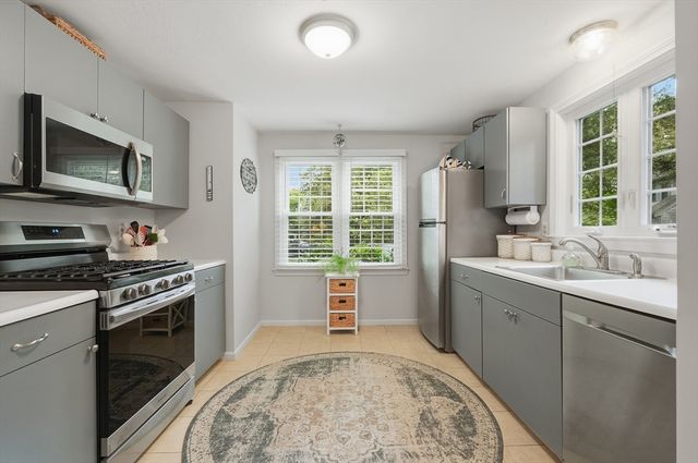 35 Santuit Pond Way 4A, Mashpee, MA 02649