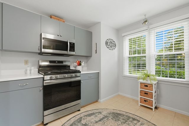 35 Santuit Pond Way 4A, Mashpee, MA 02649