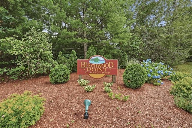 35 Santuit Pond Way 4A, Mashpee, MA 02649