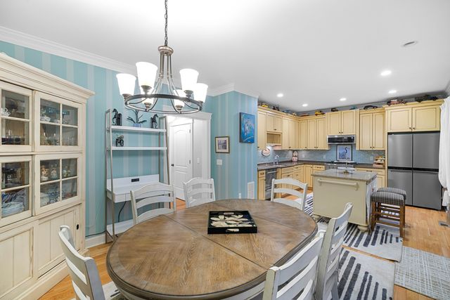 19 Thermos Avenue 7, Norwich, CT 06360