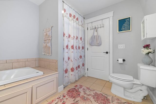 19 Thermos Avenue 7, Norwich, CT 06360