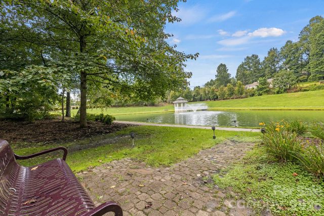 101 Wood Owl Court, Hendersonville, NC 28791