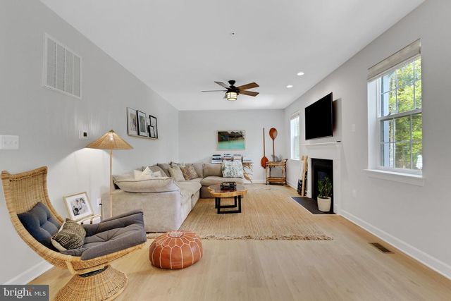 14720 LOCUST CT, Issue, MD 20645