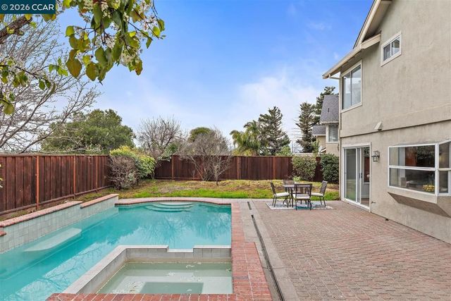 5104 5104 Carriage Way, Antioch, CA 94531