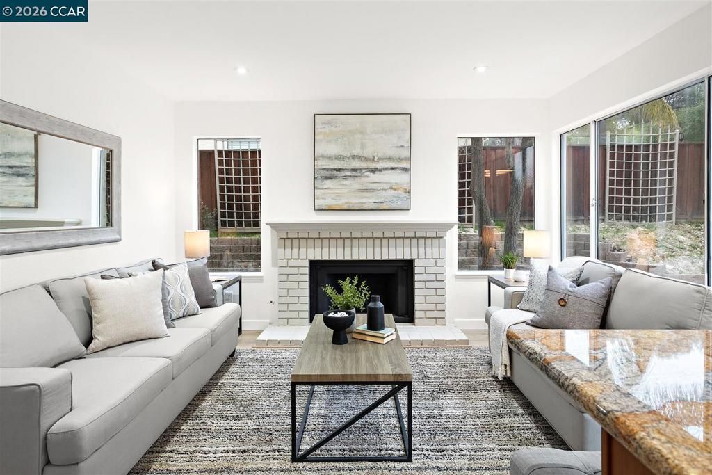 Image 18 of property listing at 5104 5104 Carriage Way, Antioch, CA 94531