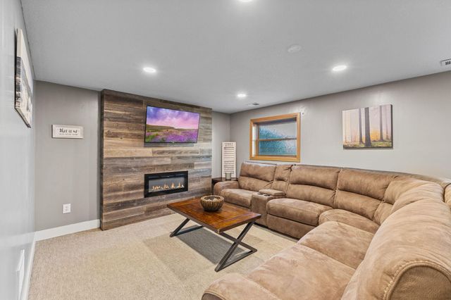 7310 Inman Avenue S, Cottage Grove, MN 55016