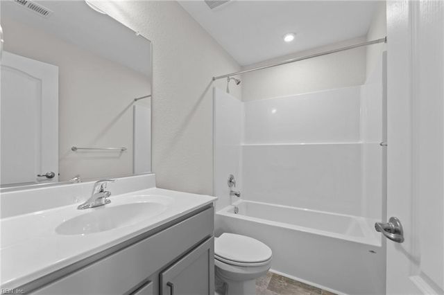 178 Freeman DR, Hampton, VA 23666