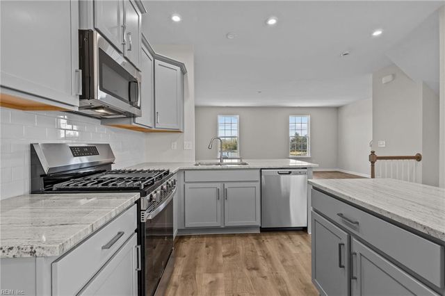 178 Freeman DR, Hampton, VA 23666