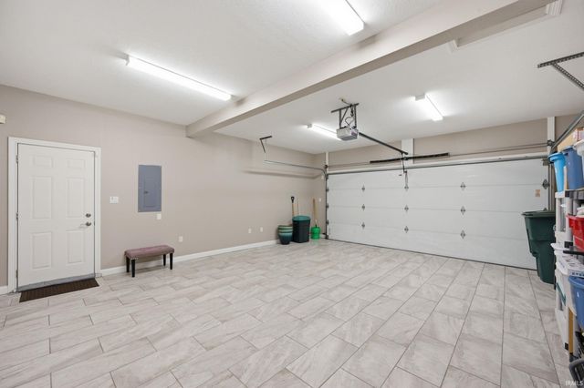 5003 N Eagle Branch Drive, Muncie, IN 47304
