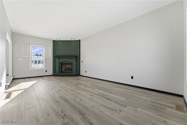 1516 Wisteria Avenue SW, Hartville, OH 44632