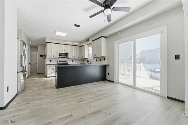 1516 Wisteria Avenue SW, Hartville, OH 44632