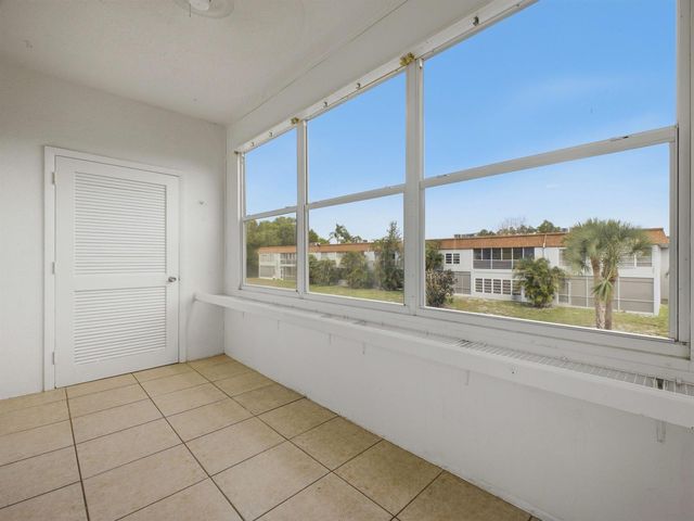 6289 Lear Drive 206, Lake Worth, FL 33462