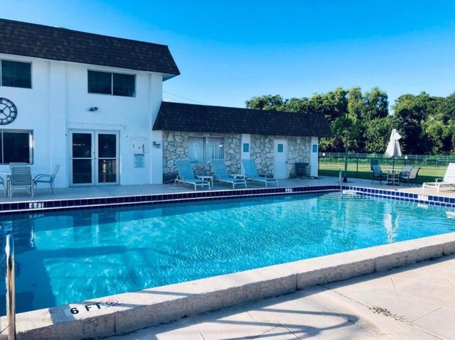 6289 Lear Drive 206, Lake Worth, FL 33462