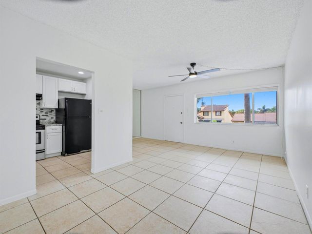 6289 Lear Drive 206, Lake Worth, FL 33462