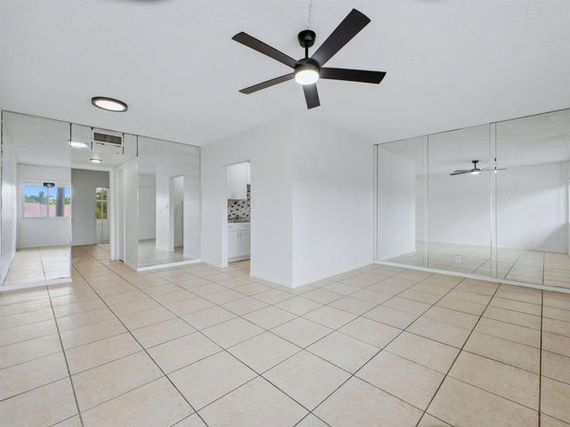 6289 Lear Drive 206, Lake Worth, FL 33462