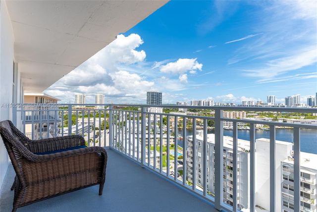 427 Golden Isles Dr 16F, Hallandale Beach, FL 33009