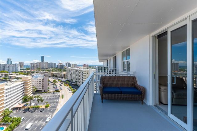 427 Golden Isles Dr 16F, Hallandale Beach, FL 33009