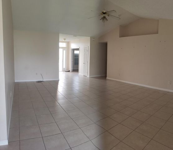 529 SW Baoy Avenue SW, Port St. Lucie, Port St Lucie, FL 34983