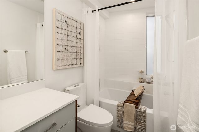627 13th Avenue E, Seattle, WA 98102