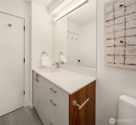627 13th Avenue E, Seattle, WA 98102