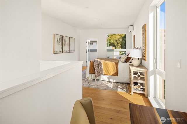 627 13th Avenue E, Seattle, WA 98102