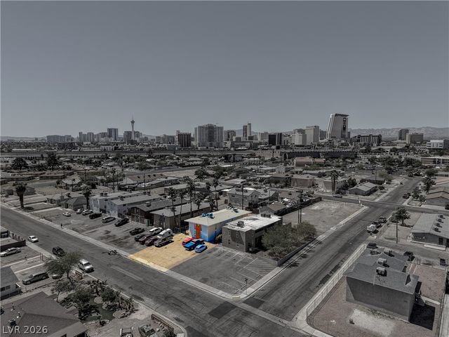 637 North 11th Street, Las Vegas, NV 89101