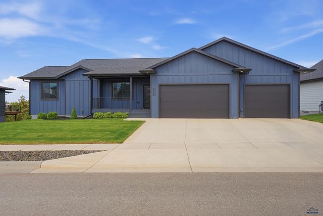 5924 CLOUD PEAK DR, Rapid City, SD 57702