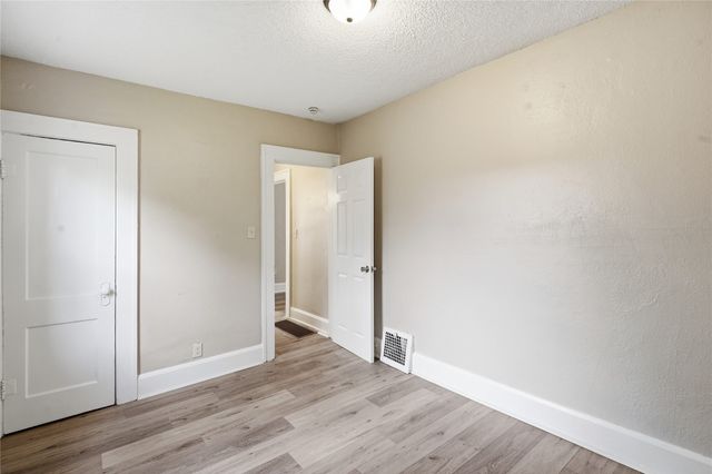 3915 3rd Street, Des Moines, IA 50313