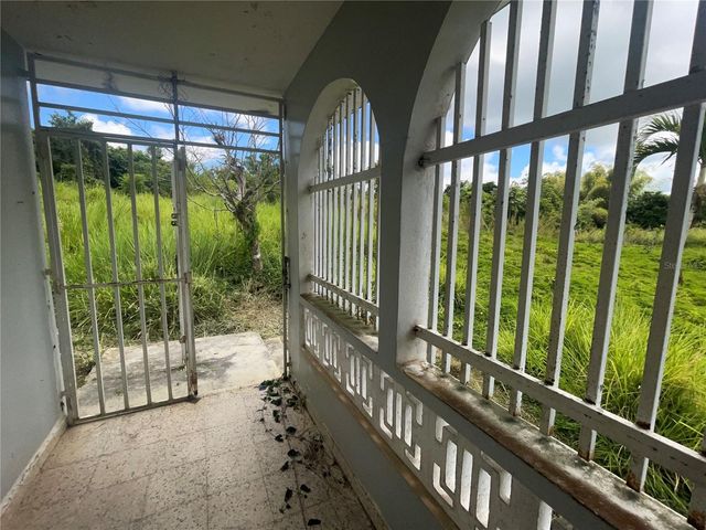 143 143, Barranquitas, PR 00794